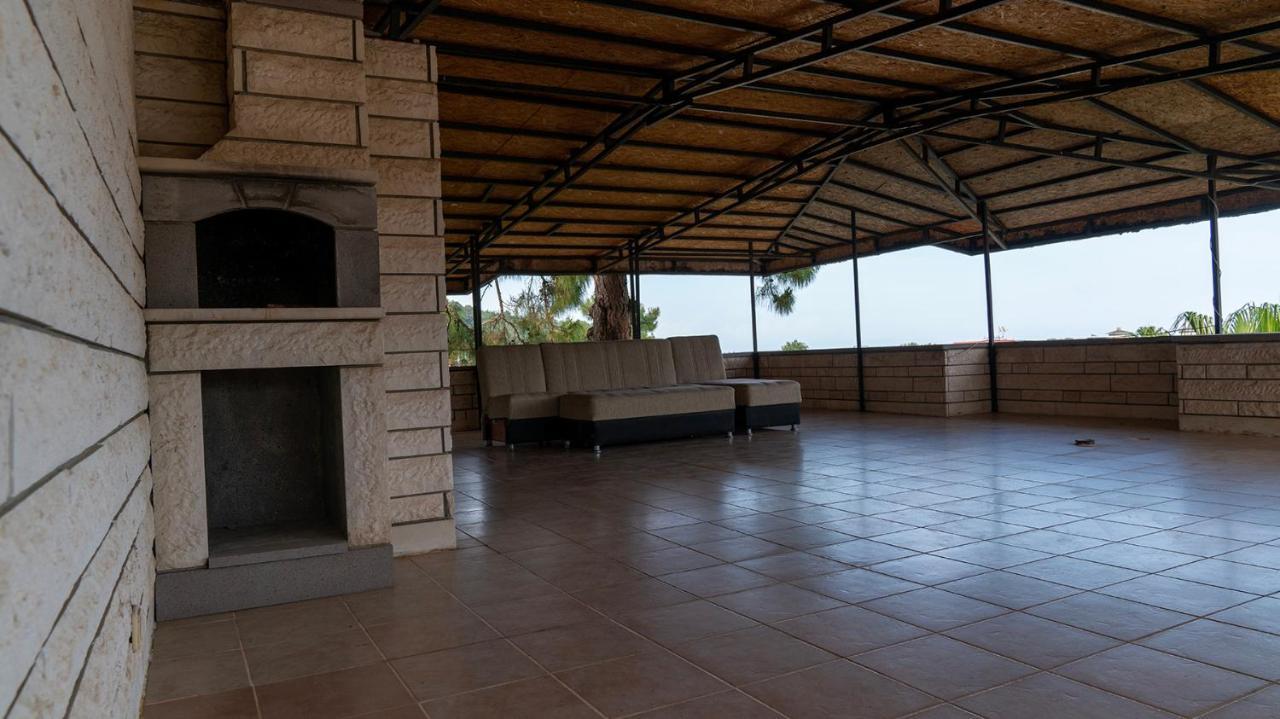 Spacious Villa With Sea And Mountain View Kemer Eksteriør billede