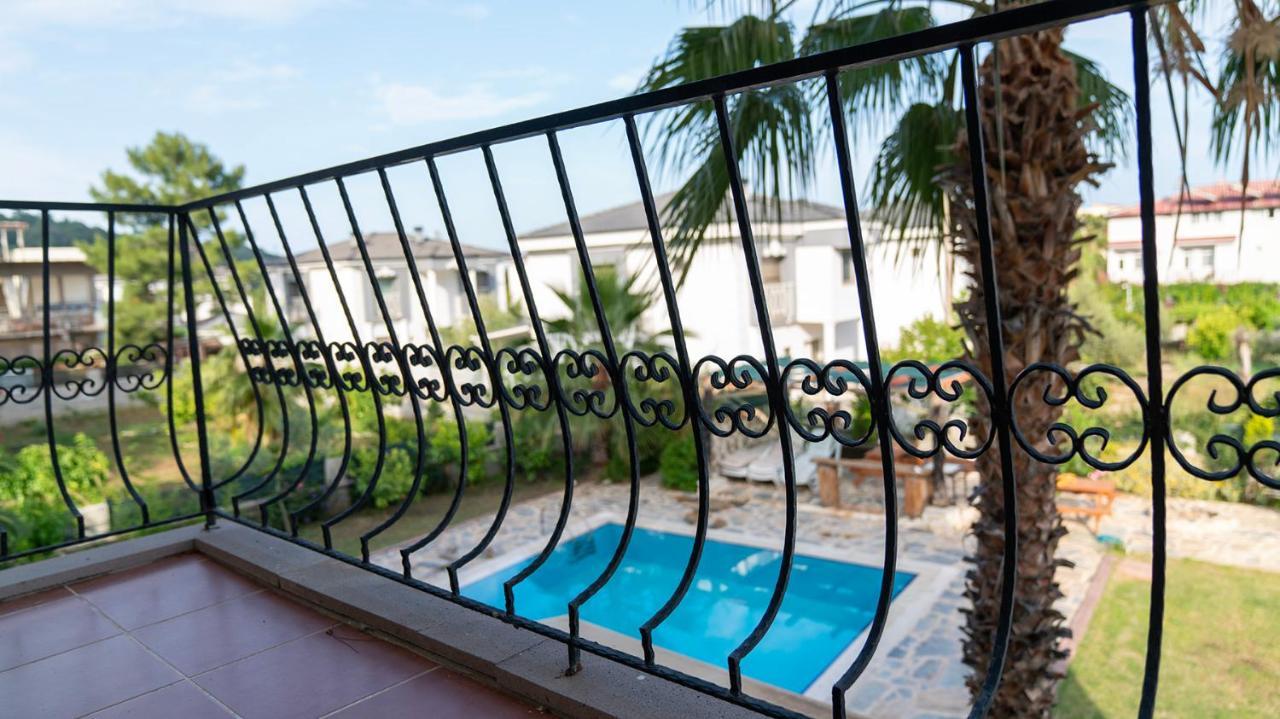 Spacious Villa With Sea And Mountain View Kemer Eksteriør billede